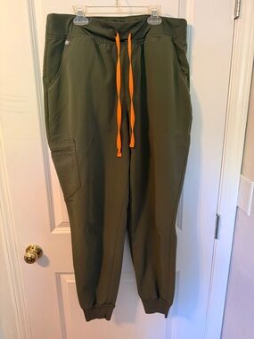 Figs Zamora high waisted jogger scrub pants